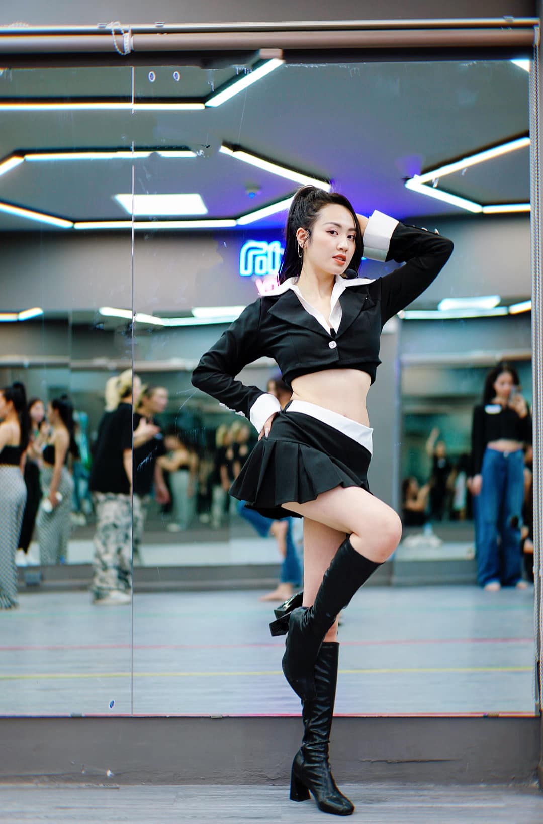 Full hình 32 HOT Girl Nóng cùng Wordcup 2022